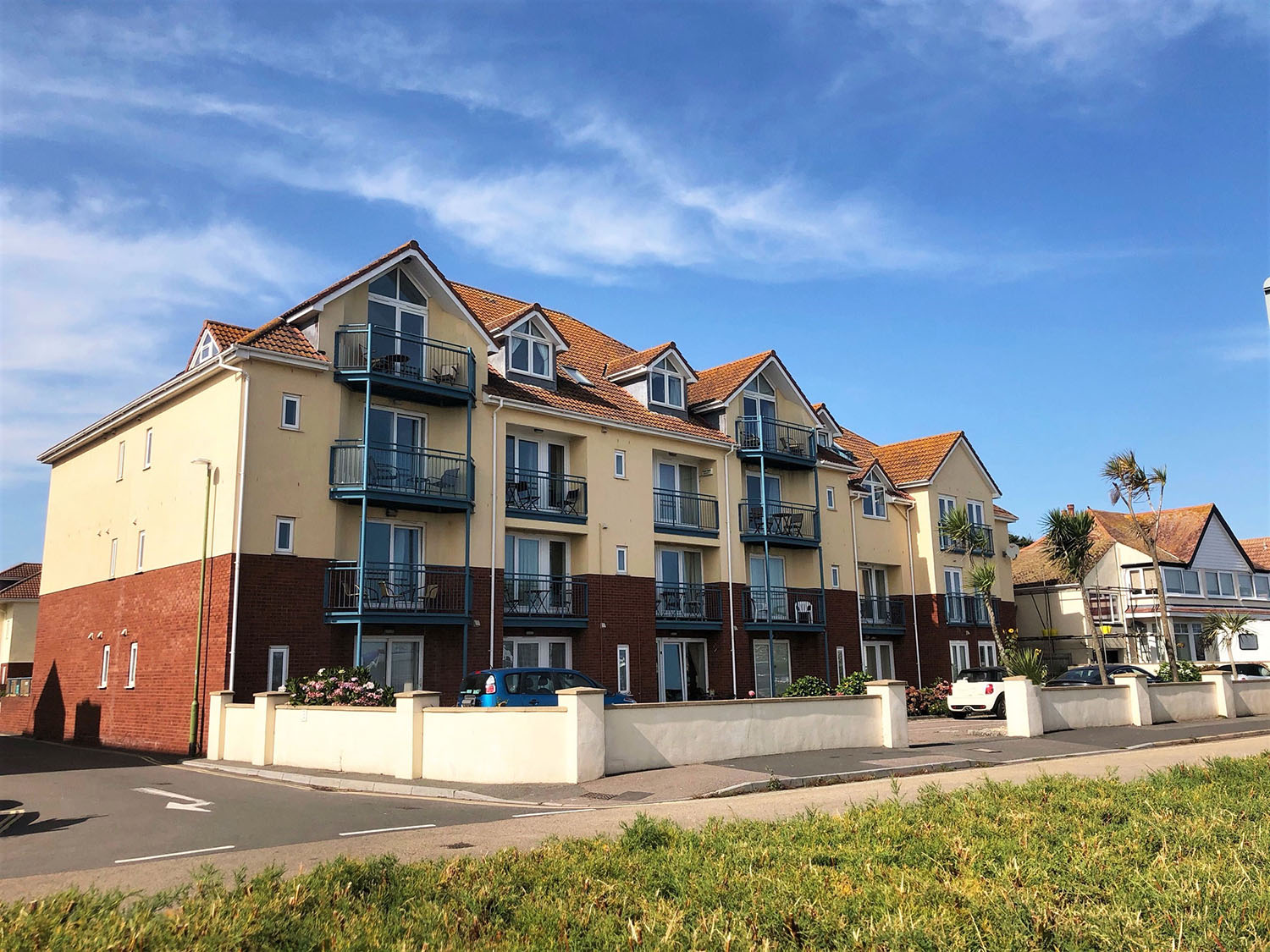 Apartments with car parking